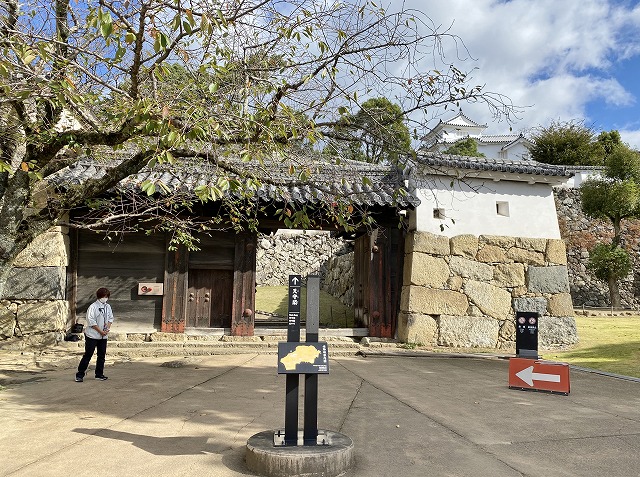 姫路城　ろの門