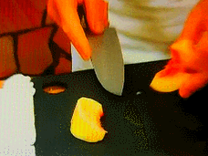 桃の皮を剥く方法