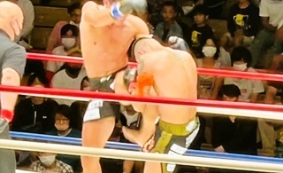 KNOCK-OUT-04.jpg