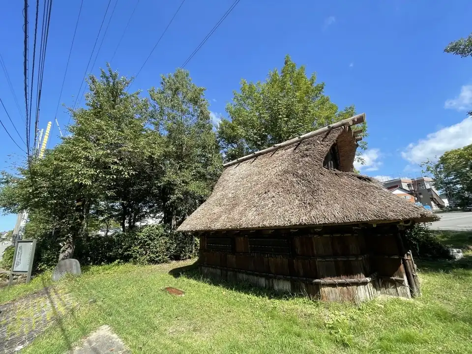 奈良時代の復元竪穴住居